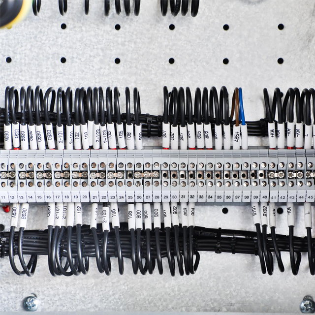 Low-Voltage Drawout Switchgear Cabinet